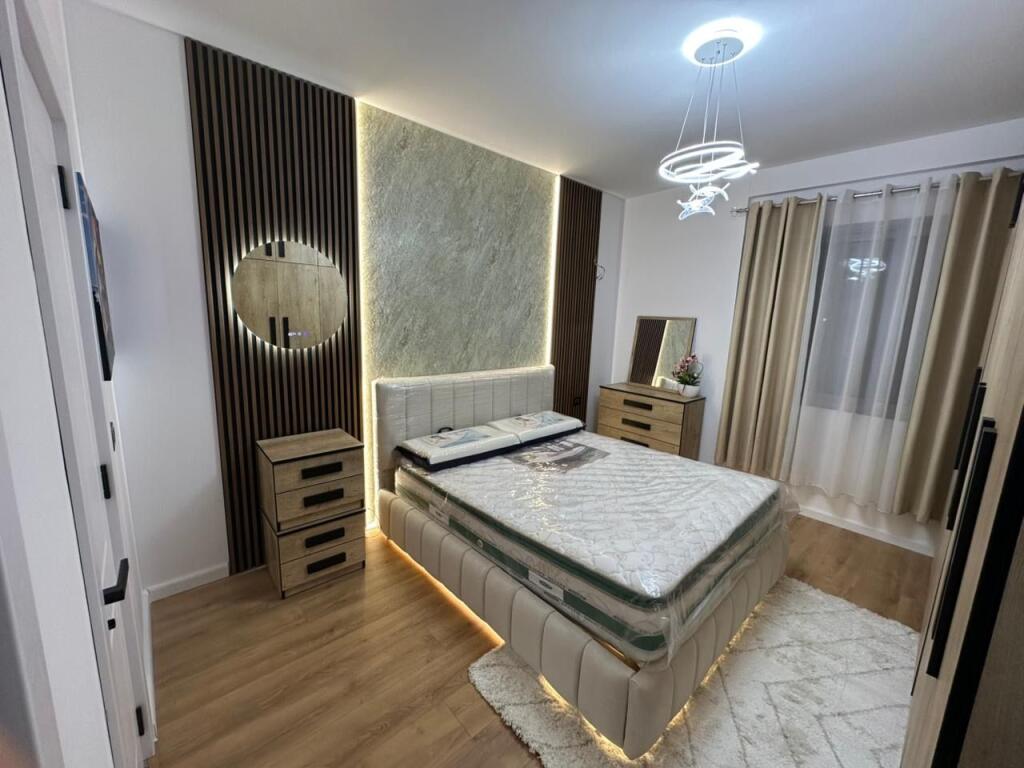 Shitet super apartament 2+1+2 tek Alpha Bank ne Astir