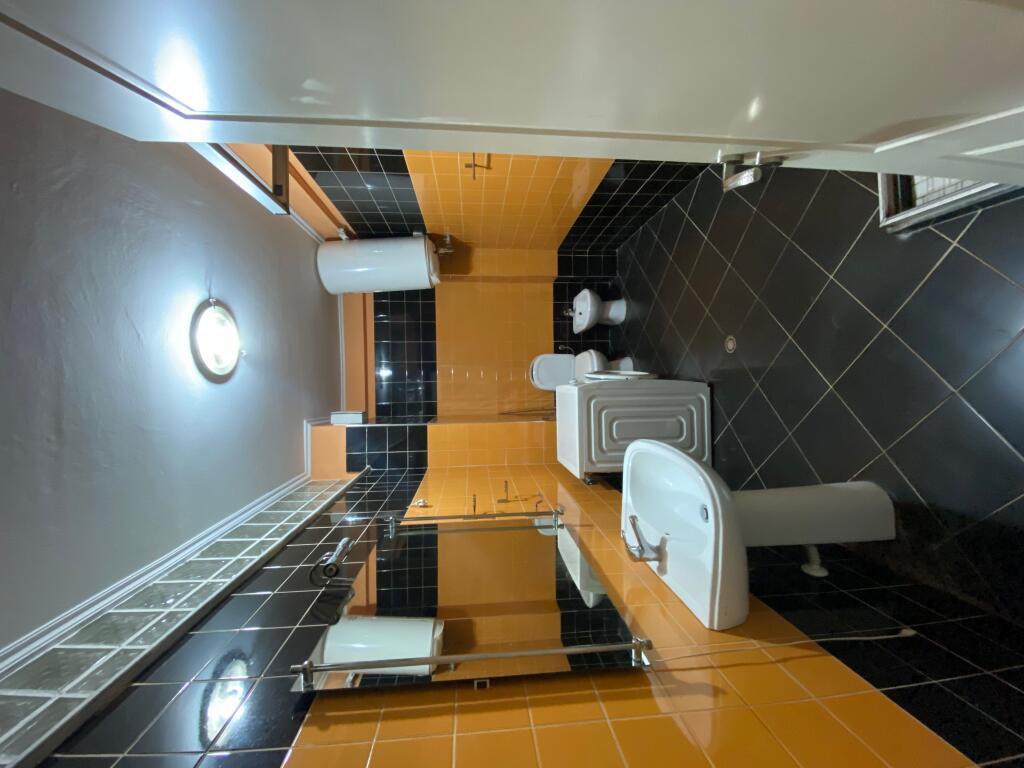 2+1 me Qera 📍Astir prane Bar bohem