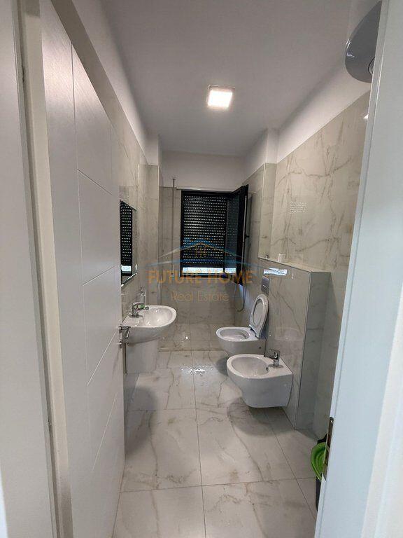 Apartament 1+1+Post parkimi, Rruga Qemal Stafa, Tiranë