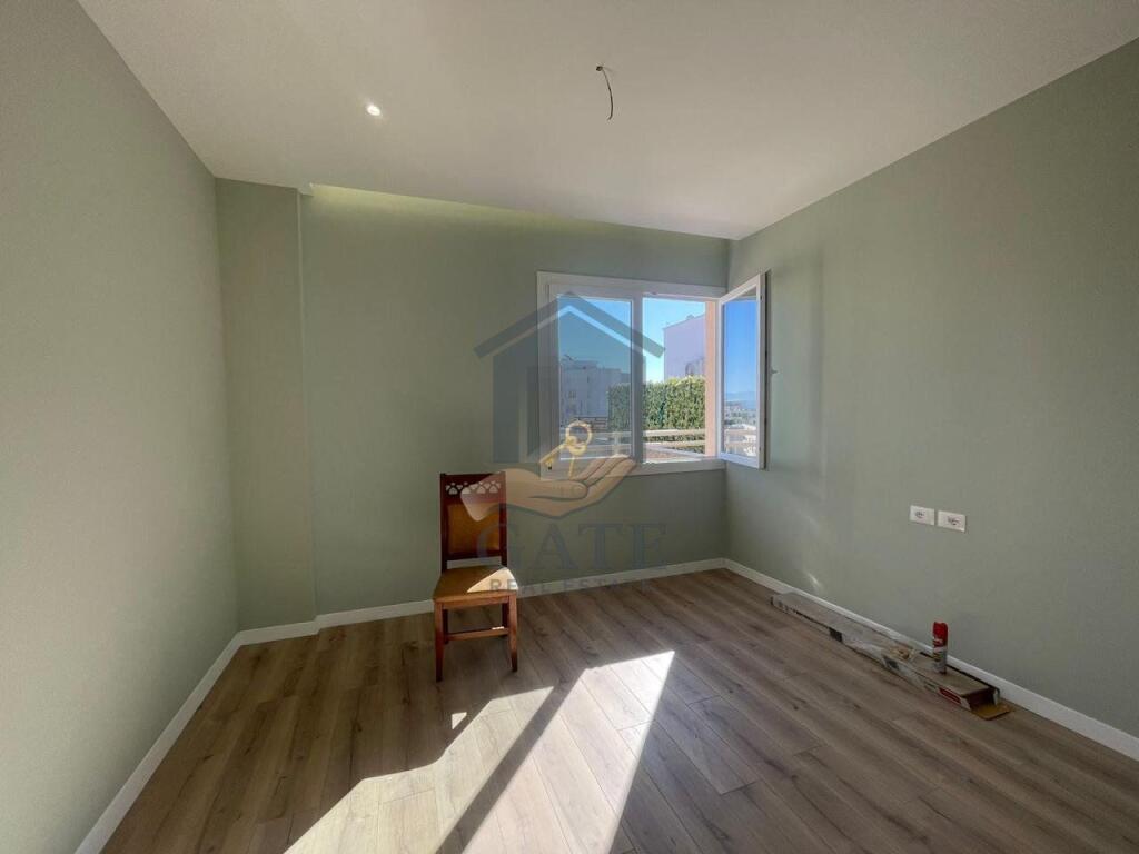 Shitet Apartament 2+1, Kazazi, Durres