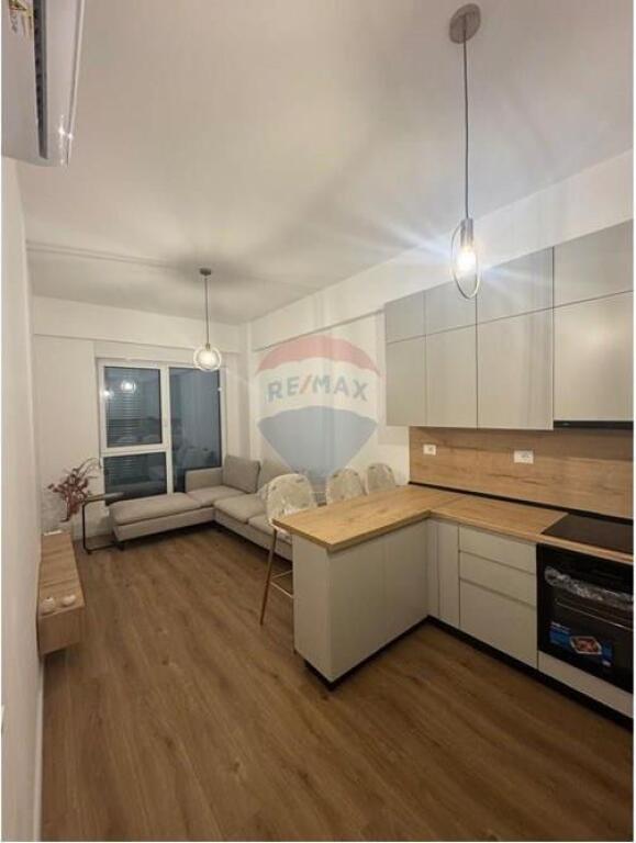 Apartament 1+1 me parkim per qira ne Fresk!