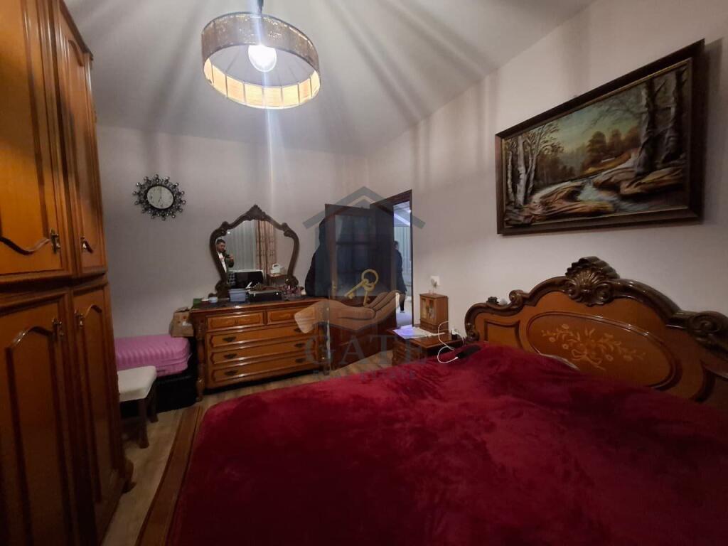 Shitet Apartament 2+1 + Post Parkimi – Investim Modern, Kati 2 Banim – Durrës (pranë Tregut të Vogël Industrial)
