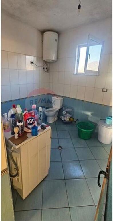 Shtëpi private - Për Shitje - Shkozë, Tiranë