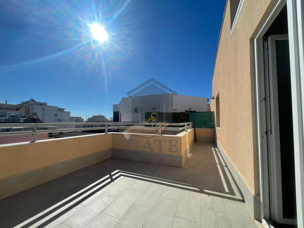 Shitet Apartament 2+1, Kazazi, Durres