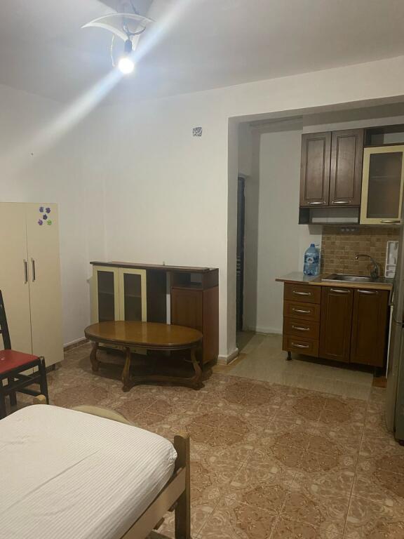 GARSIONERE 20000 LEKE.LAPRAKE,PRANE KMY