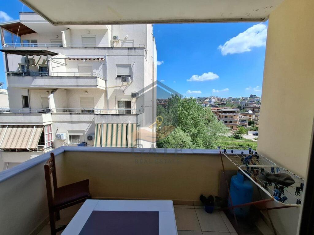 Shitet apartament 2+1 në Plazh Iliria, Durrës – Vetëm 200m nga deti!