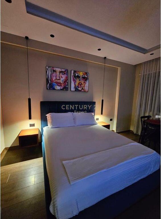 Shitet Garsoniere pranë Prokurorisë së Tiranës – Pranë rruges Mine Peza