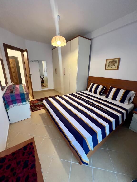 Jepet me Qera Apartament 1+1 ne Yzberisht