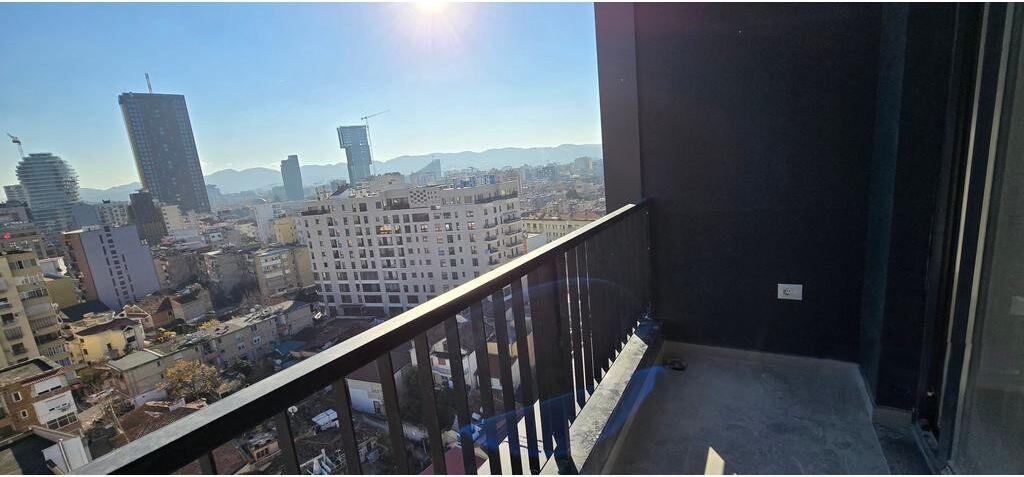 Apartment 2+1+2 for sale – near Rruga e Barrikadave, Tirana!