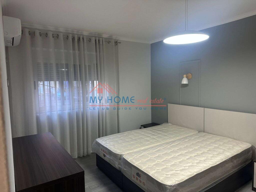 Apartament 1+1 me qera tek Pazari i Ri ne Tirane