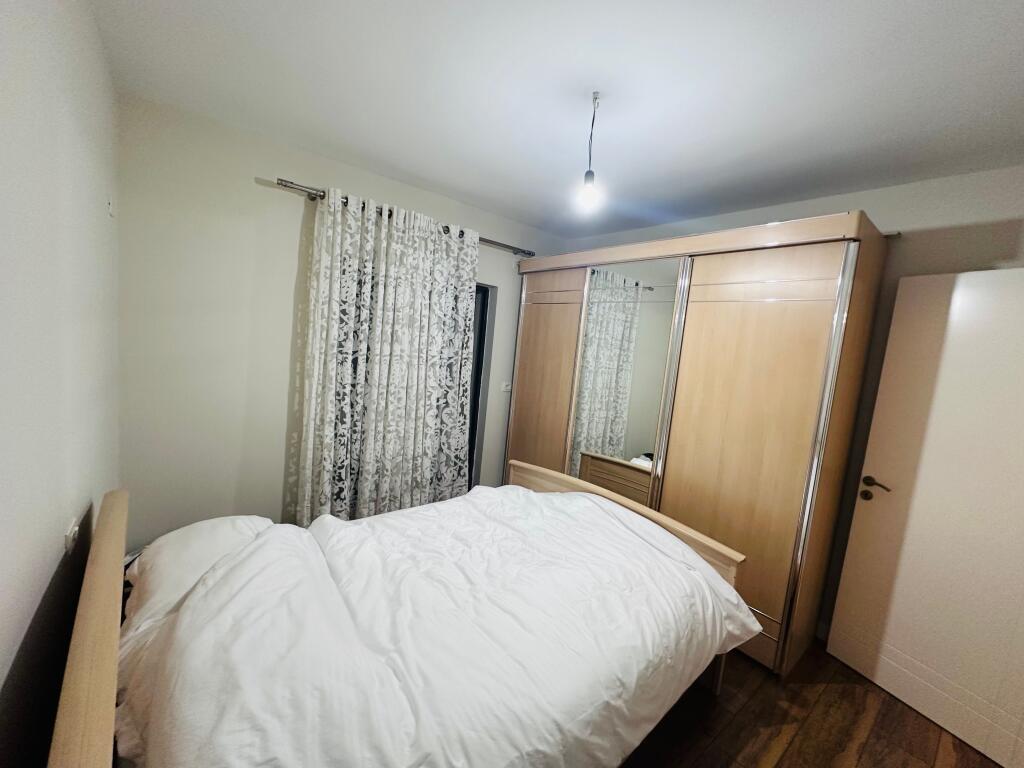 Jepet Me Qera Apartament 2+1+1 Ballkon