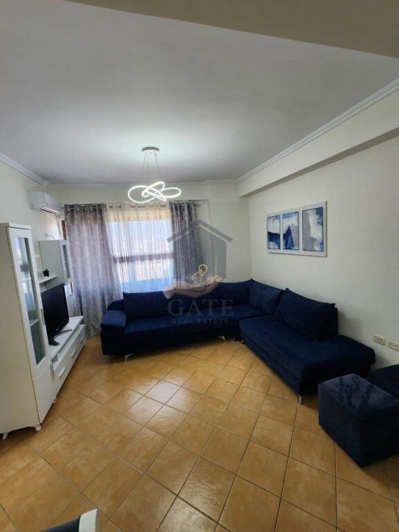 Shitet Apartament 2+1, Kati i 5-të me Ashensor