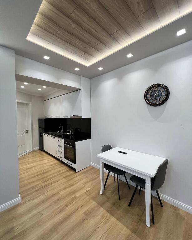 🏠 Apartment 2+1 for sale in Neighborhood 7, near the former Municipality, Korçë!