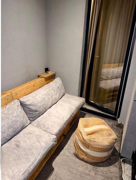 WE SELL INVESTED 2+1 APARTMENT, AT "EMERALD CENTER" ON 5 MAY STREET! 250,000 €