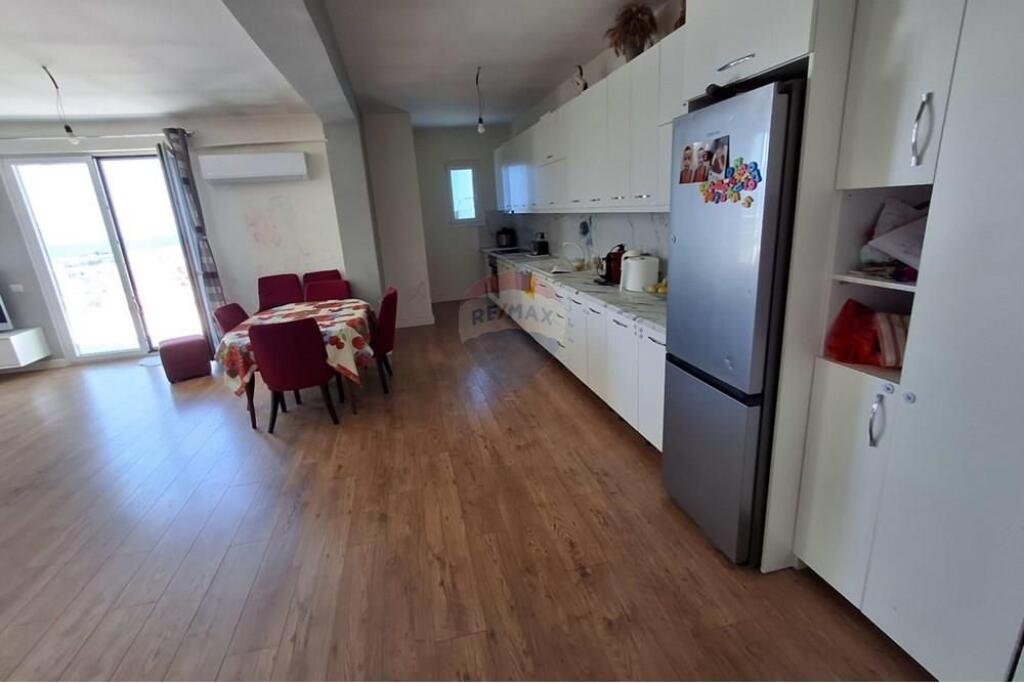 Penthouse Ekskluzive në Shitje, Plazhi i Vjetër, Vlorë