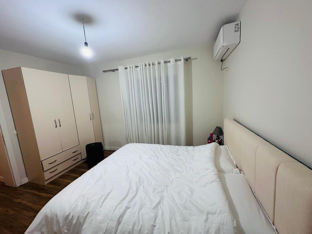 Jepet Me Qera Apartament 2+1+1 Ballkon