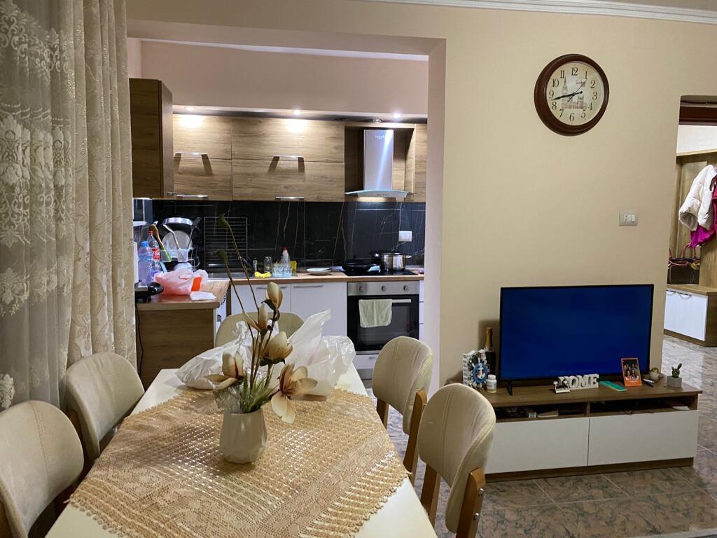 APARTAMENT ME QERA 2+1 IRFAN TOMINI 500 EURO