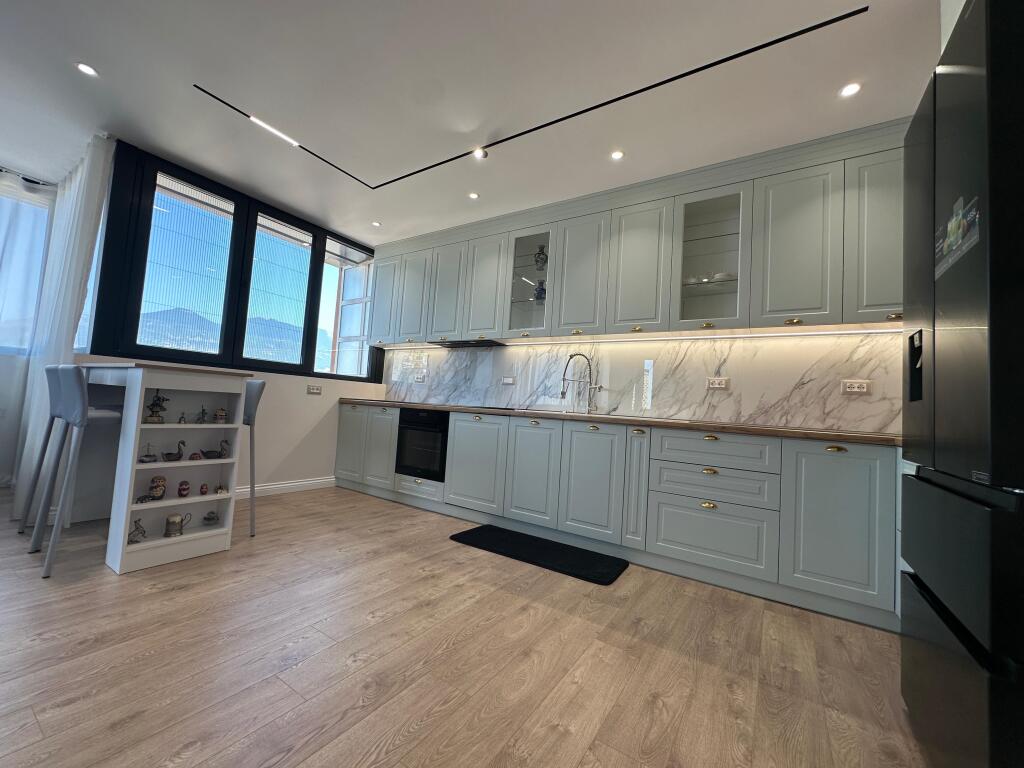 Apartment 2+1+2 for sale, Elbasanit Street