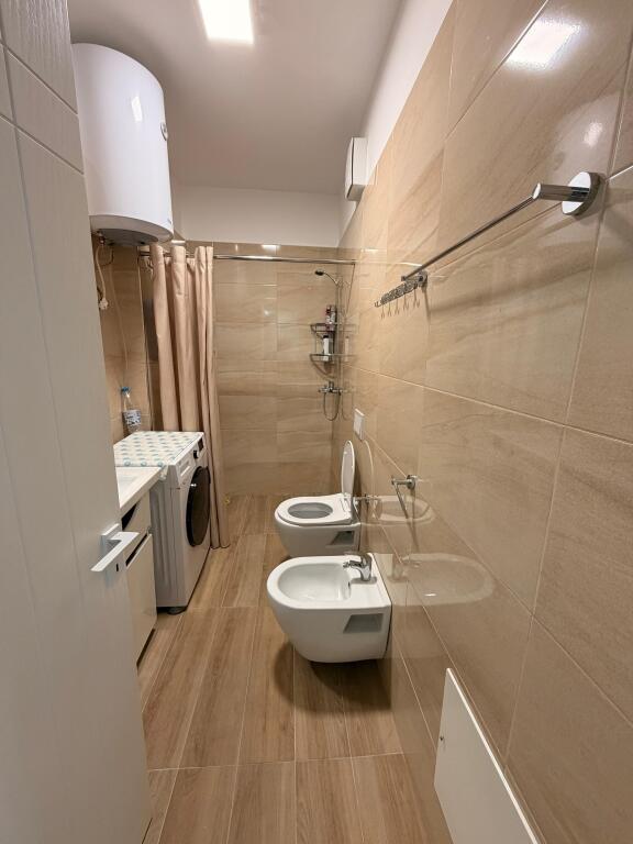 Apartament 1+1+ POST PARKIMI ME QERA  tek Trio Towers Residence ne Don Bosko. 670 E