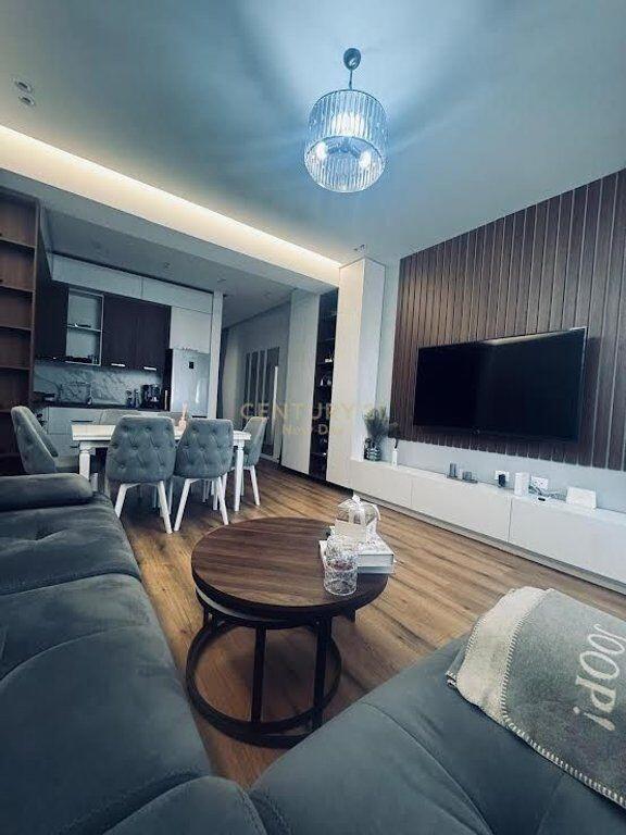 Shitet Apartament 3+1 + Post Parkimi – tek Rezidenca Kodra e Diellit 2. Okazion!!