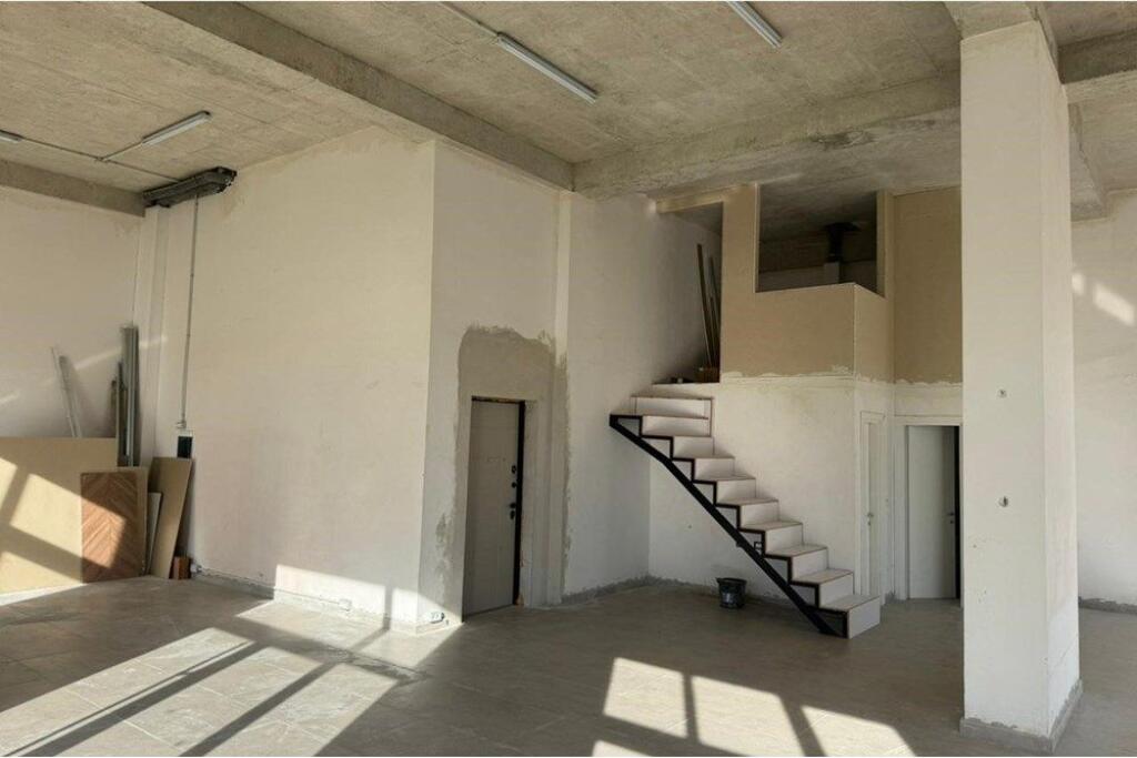 AMBIENT BIZNESI PER QIRA NE LAPRAKE