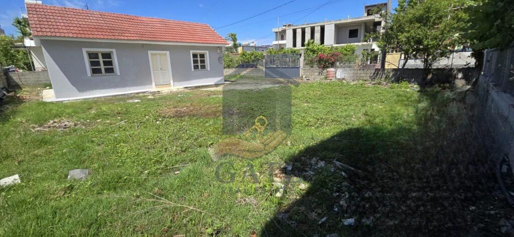 🏡 Shtëpi Private në Shitje – Afër Spitalit (250 m larg)