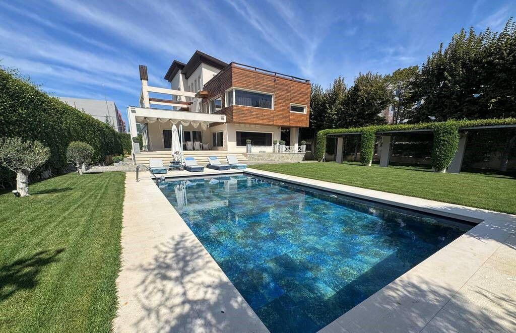 VILE INDIVIDUALE ME PISHINE PER QIRA PRANE TEG