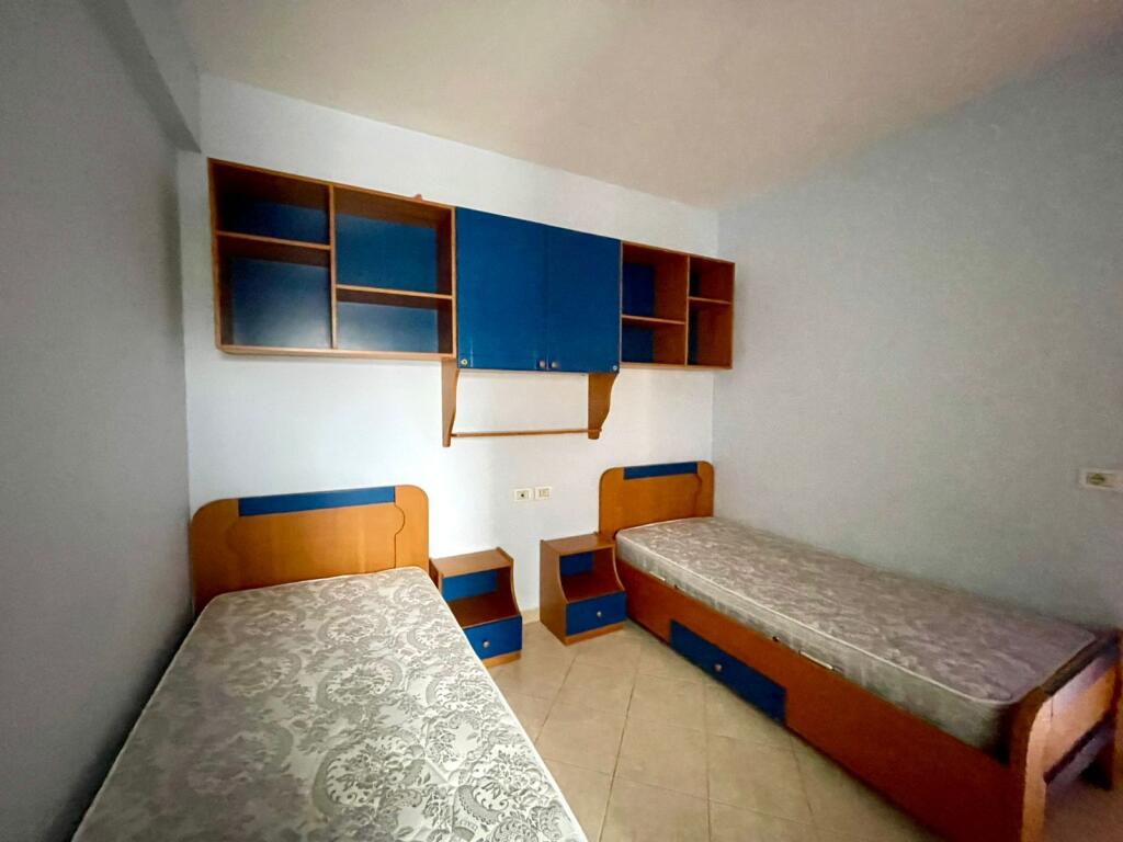 apartament me qira ne komune
