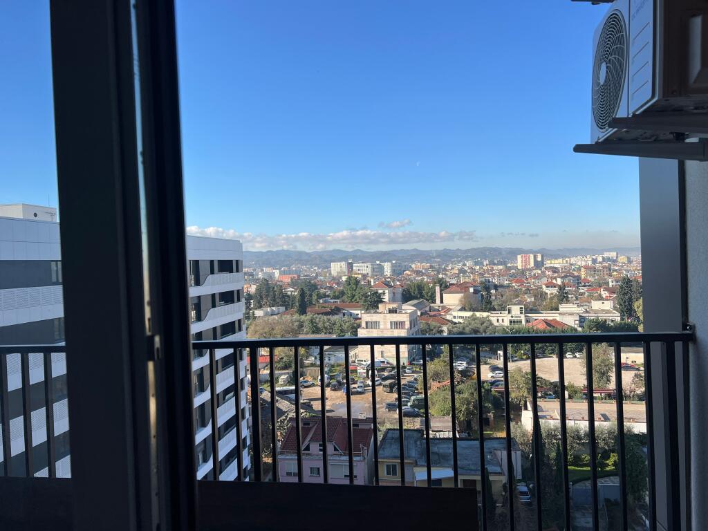 Affitto/ Appartamento 1+1, Trio Tower