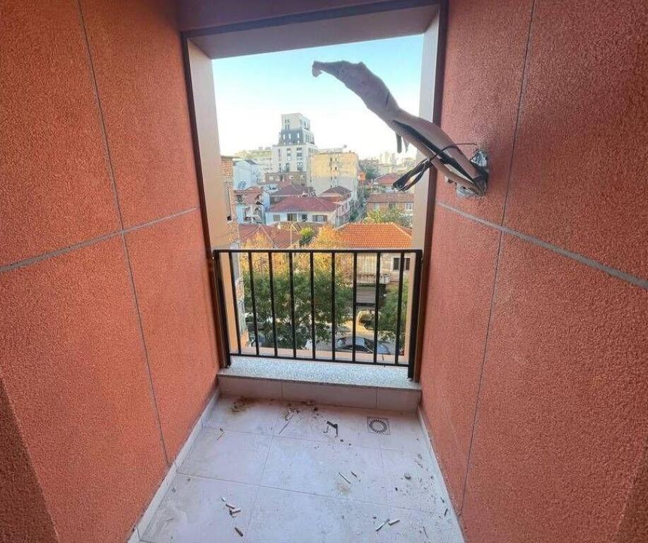 Apartament 2+1, Pazari i Ri, Tirane.