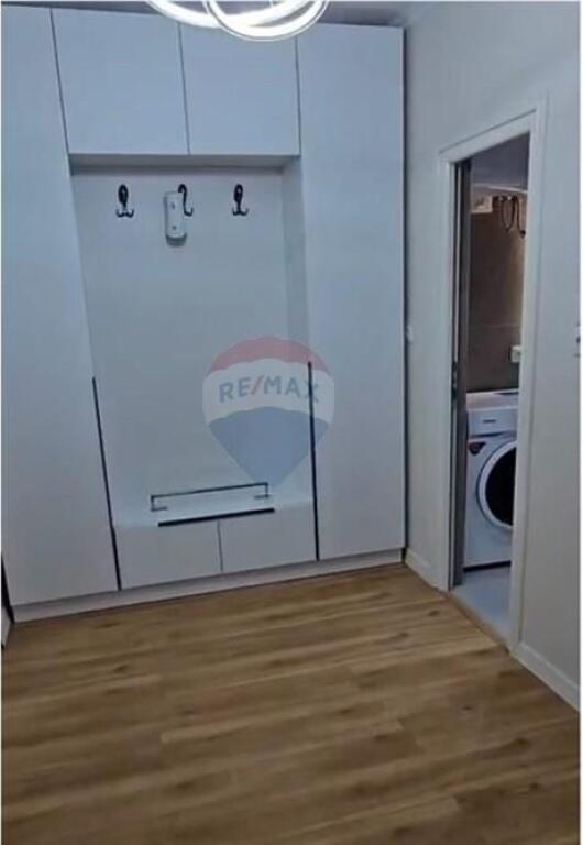 PARTAMENT 1+1 TEK SHKOLLA E BASHKUAR RRUGA SULE GJASHTA.