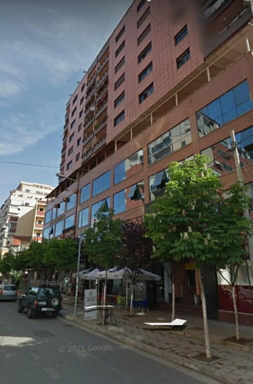 IN CENTRO IN AFFITTO 3+1 PER ABITAZIONE O UFFICIO