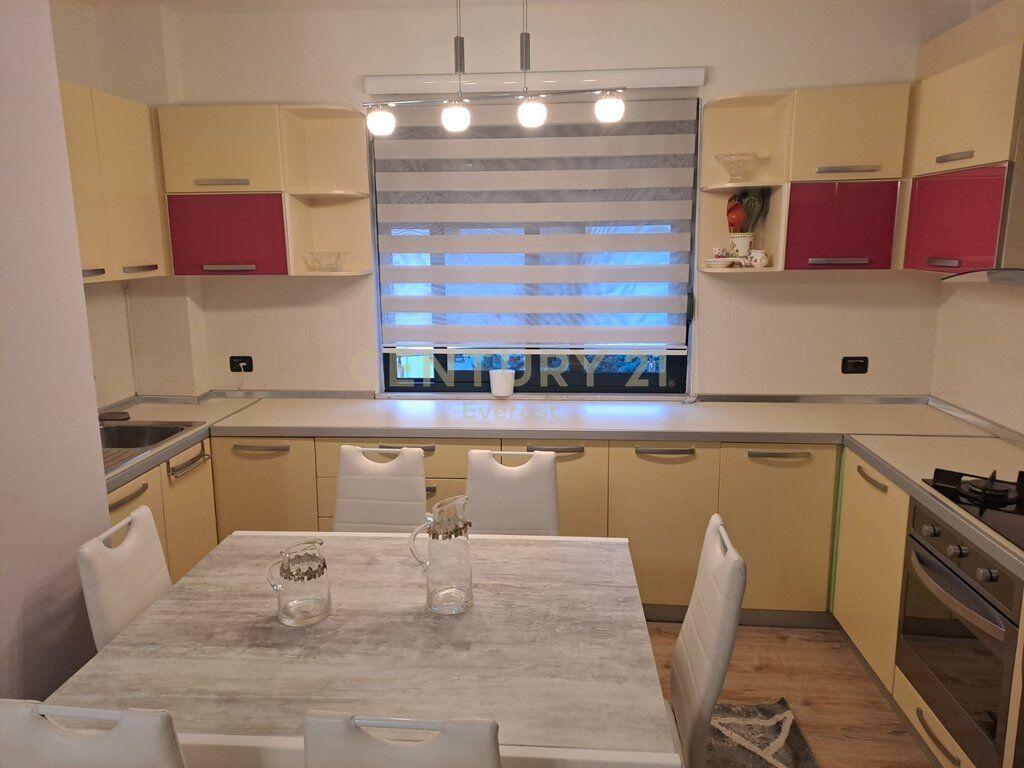 LIQENI I THATE, APARTAMENT 2+1+2 PER QIRA