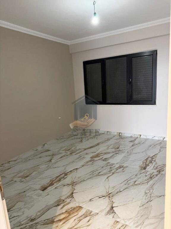 Apartment 109 m² for rent for offices or businesses – Vila e Zogut, Durrës