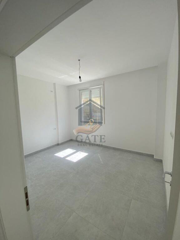 In vendita, appartamento 1+1 Shkembi i Kavajes, Durres