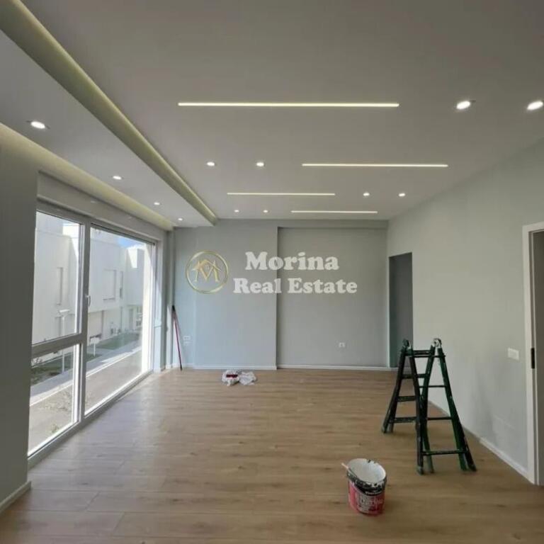 Qera | Vilë 4 + 1 | Farkë | 1200 €/muaj