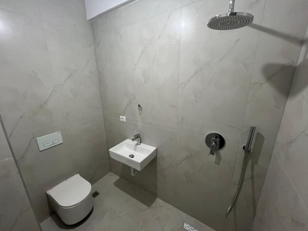 📣 QERA Apartament 2+1 Me 2 Tualete Dhe Ballkon 📍 Rezidenca OXA, Fresk 💶 Cmimi 400 Euro