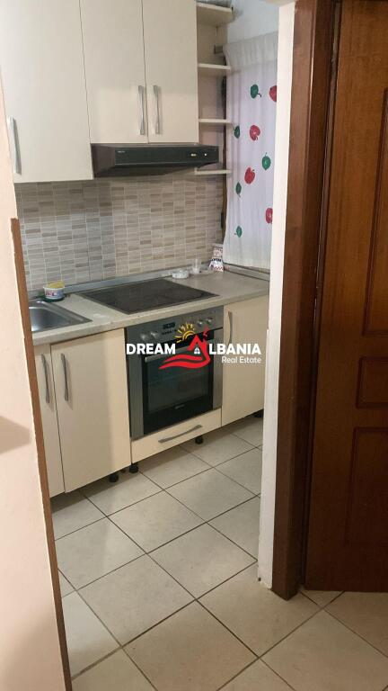 Jepet me qera apartament 1+1 tek rruga e Dibres prane shkolles Bajram Curri (ID 4219477)