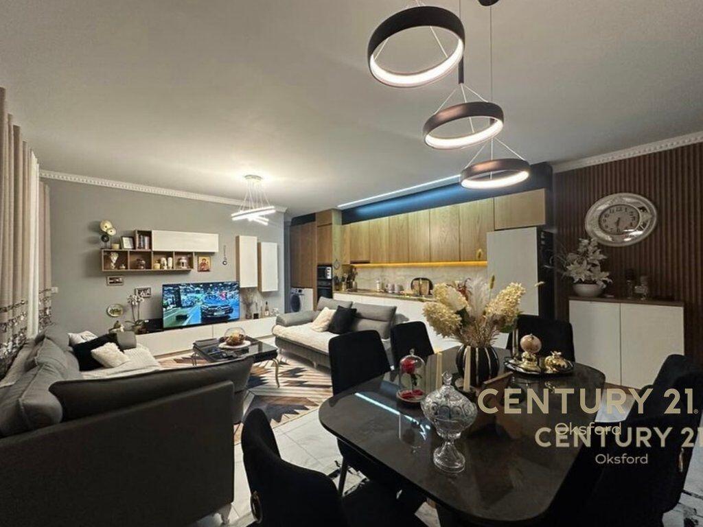 Opportunity! We sell a 1+1 apartment in the "LakeLand" Complex, near Lake Farka!