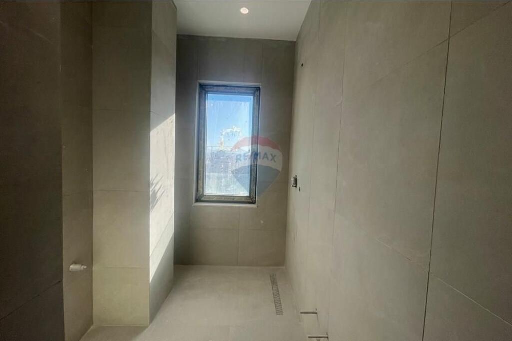 Apartment 2+1+2 for sale on Barricade Street!