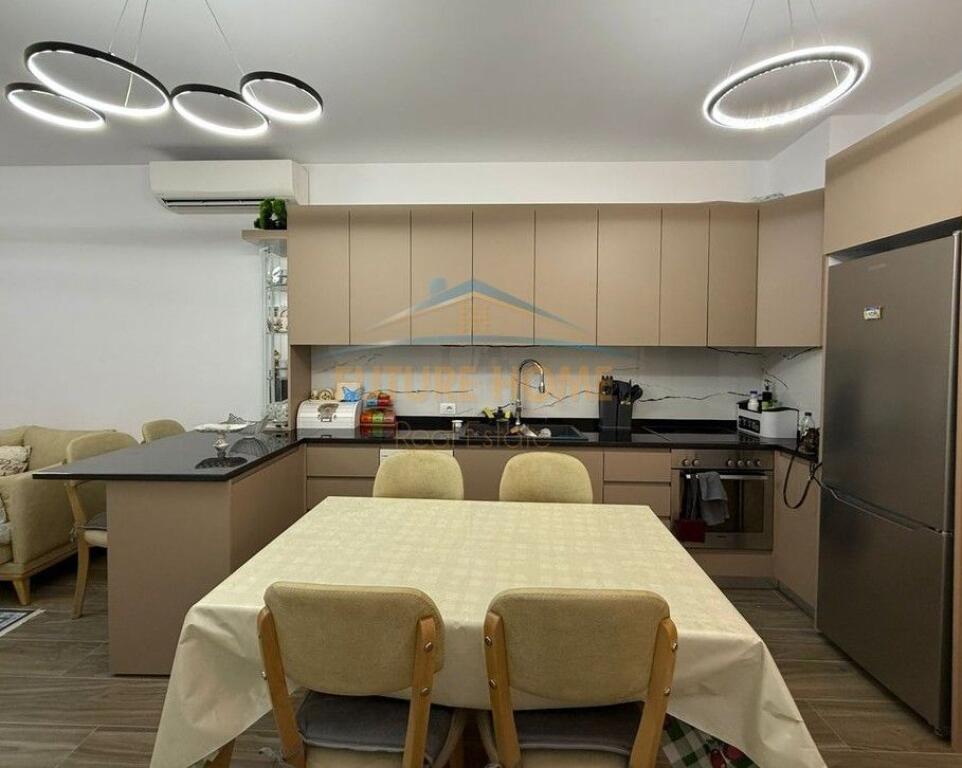 Affitto, Appartamento 2+1+2, Residenza Oasis, Unaza e Re, Tirana