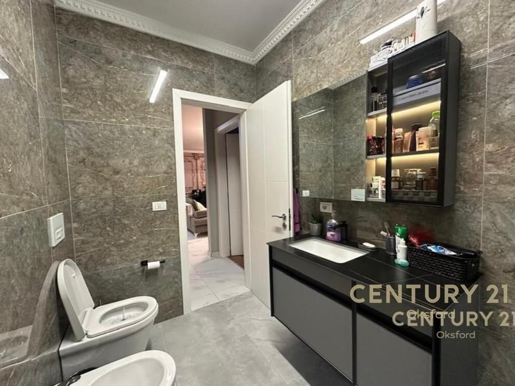 Opportunity! We sell a 1+1 apartment in the "LakeLand" Complex, near Lake Farka!