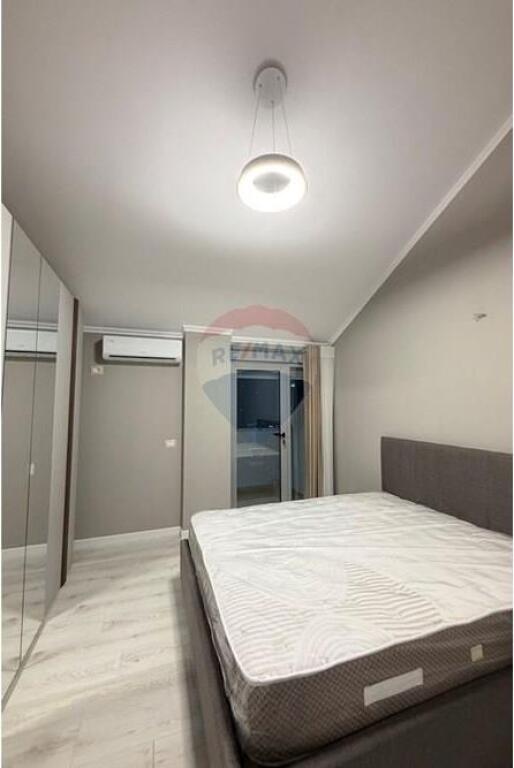 APARTMENT 2+1 WITH 2 PARKING SPOTS DRY LAKE