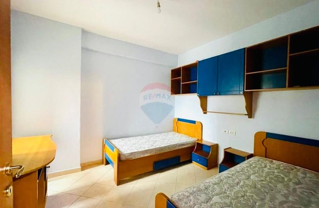 📍Apartament 2+1 Komuna e Parisit ( Rruga Robert Shvarc)