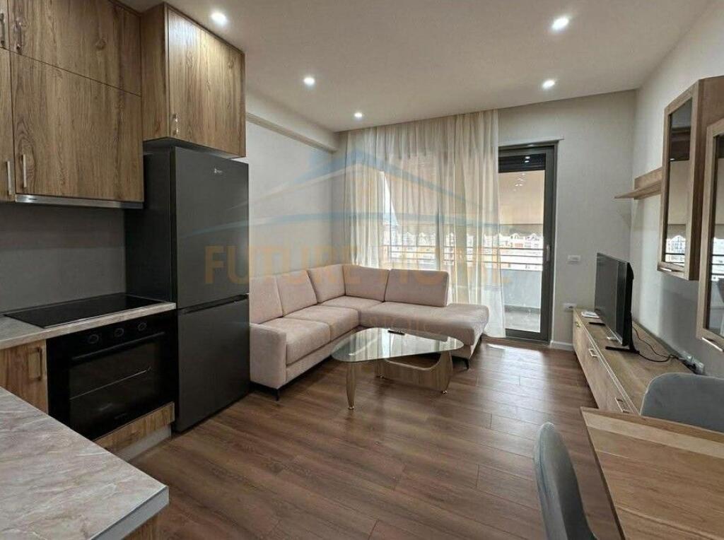 Qera, Apartament 1+1 + Post Parkimi , Pazari i Ri