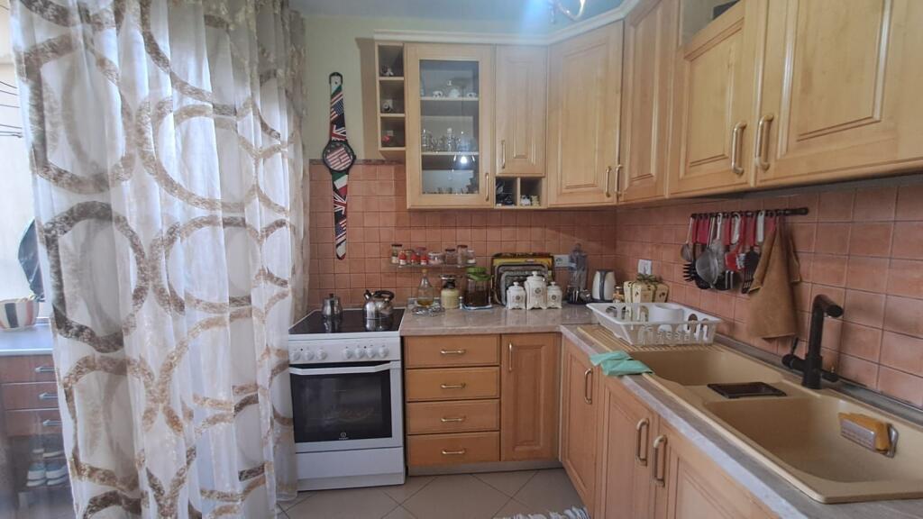 Vendesi in vendita 1+1 - Liceu Artistik