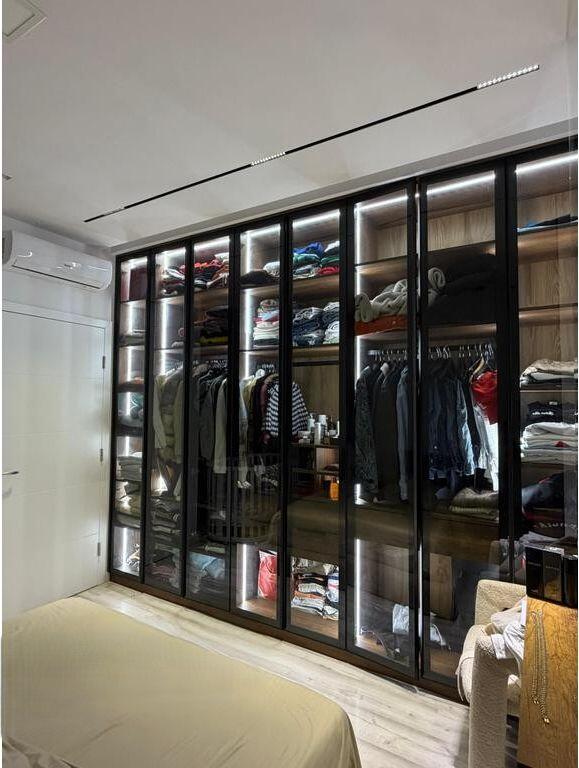 WE SELL INVESTED 2+1 APARTMENT, AT "EMERALD CENTER" ON 5 MAY STREET! 250,000 €