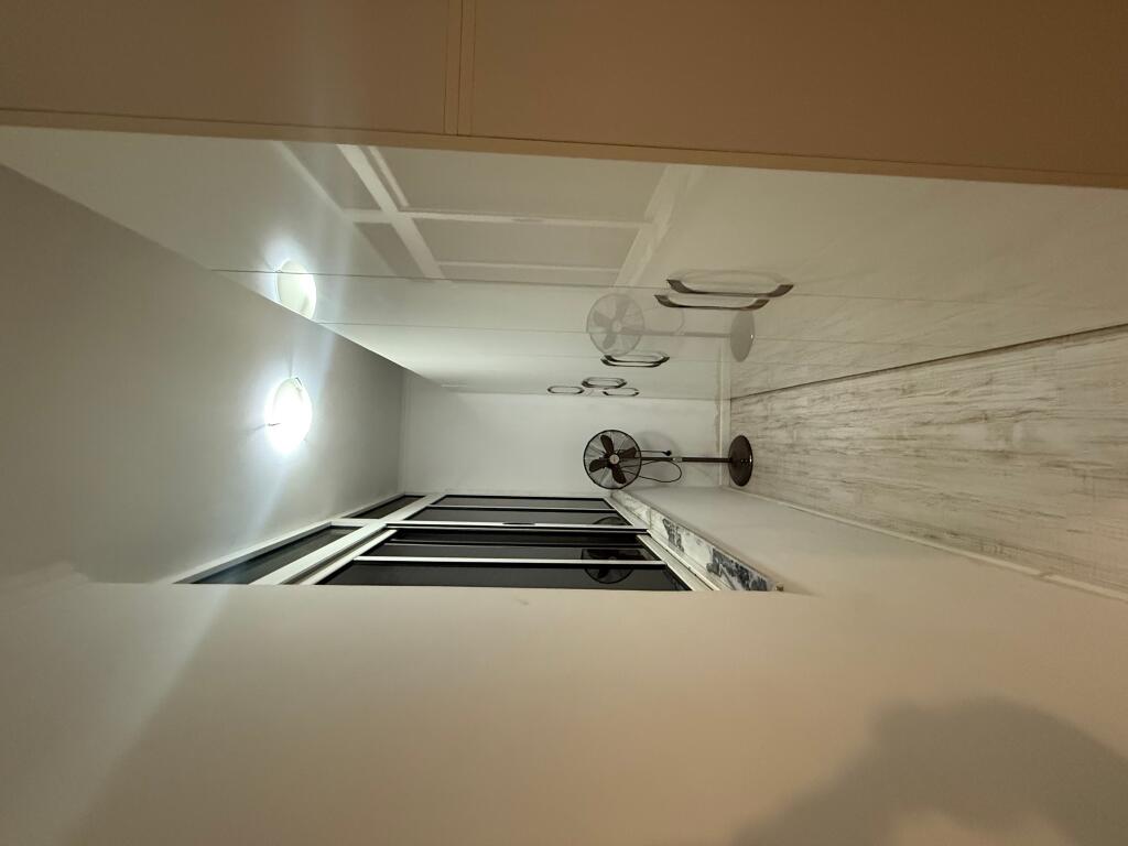 Appartamento di lusso nel centro 2+1+3 (3100 euro)