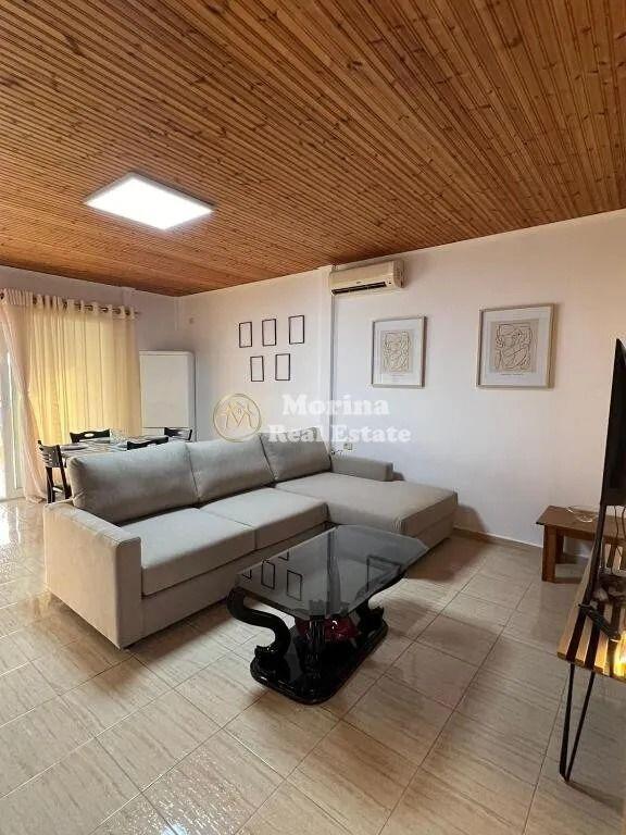 Sale | Villa 6 + 1 | Skënderbeu Street | 500500 €