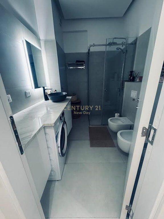 Shitet Apartament 3+1 + Post Parkimi – tek Rezidenca Kodra e Diellit 2. Okazion!!